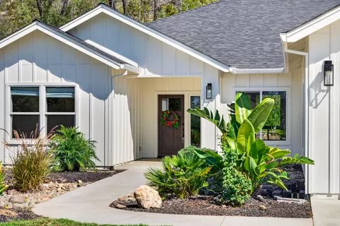 Exterior - 9199 Laurel Glen Dr, Redding, CA 96001 photo 5 of 13