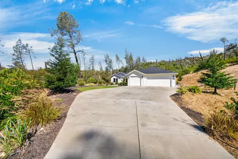 Exterior - 9199 Laurel Glen Dr, Redding, CA 96001 photo 12 of 13