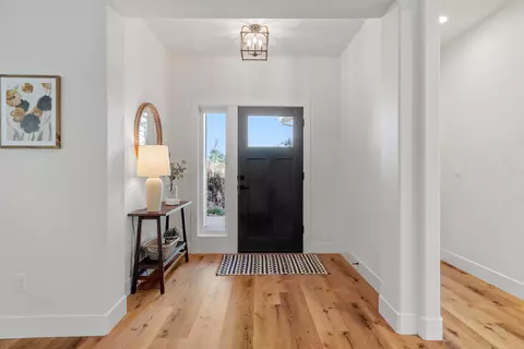 Entry Way - 9199 Laurel Glen Dr, Redding, CA 96001 photo 1 of 1