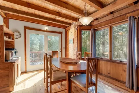 Dining - 3719 Summit Dr, Mount Shasta, CA 96067 photo 1 of 1