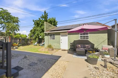 Exterior - 1138 Washington St, Red Bluff, CA 96080 photo 4 of 7