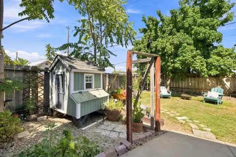 Exterior - 1138 Washington St, Red Bluff, CA 96080 photo 7 of 7