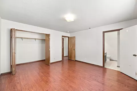 Bedroom - 10618 Old Oregon Trl, Redding, CA 96003 photo 6 of 6