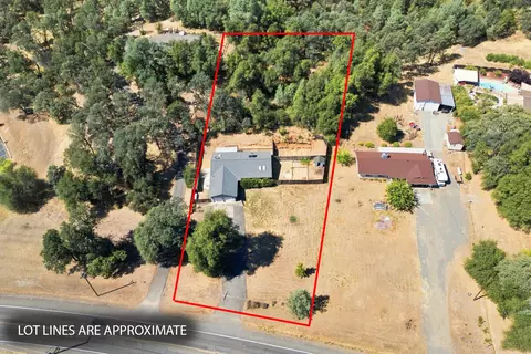 View/Area - 10618 Old Oregon Trl, Redding, CA 96003 photo 4 of 4