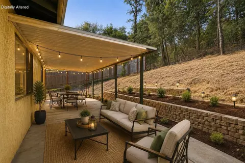Exterior - 10618 Old Oregon Trl, Redding, CA 96003 photo 5 of 13