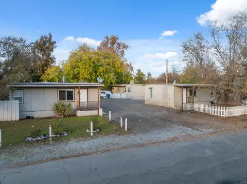 Exterior - 1064 Hawthorne Ave, Redding, CA 96002 photo 1 of 2
