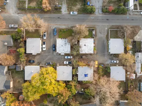 View/Area - 1064 Hawthorne Ave, Redding, CA 96002 photo 5 of 10