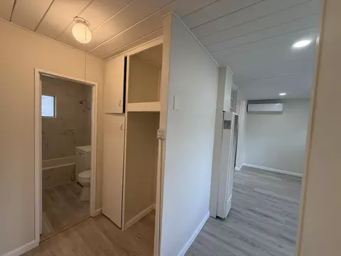 Entry Way - 1064 Hawthorne Ave, Redding, CA 96002 photo 1 of 1