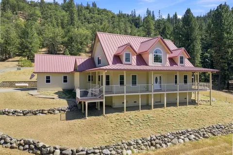 Exterior - 2995 Goose Ranch Rd, Lewiston, CA 96052 photo 16 of 24
