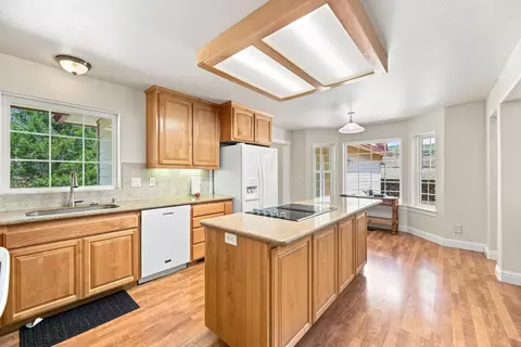 Kitchen - 2995 Goose Ranch Rd, Lewiston, CA 96052 photo 1 of 3