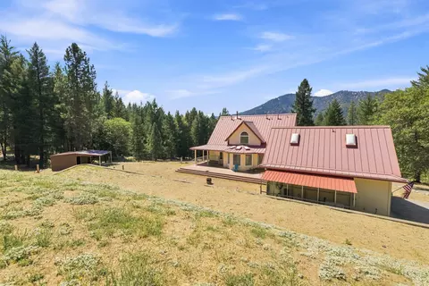 Exterior - 2995 Goose Ranch Rd, Lewiston, CA 96052 photo 23 of 24