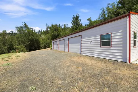 Exterior - 2995 Goose Ranch Rd, Lewiston, CA 96052 photo 9 of 24