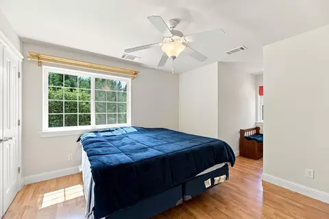 Bedroom - 2995 Goose Ranch Rd, Lewiston, CA 96052 photo 3 of 6