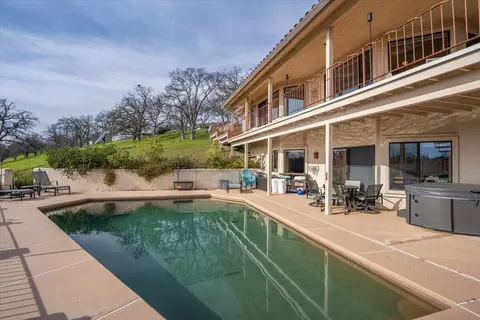 Exterior - 22560 Adobe Rd, Red Bluff, CA 96080 photo 5 of 10