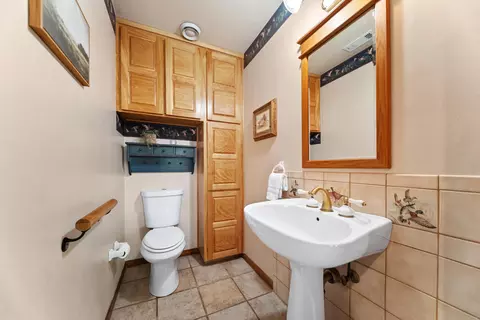 Bath - 22611 Adobe Rd, Red Bluff, CA 96080 photo 1 of 10