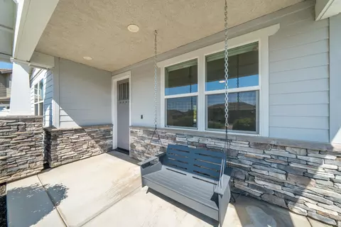 Exterior - 3886 Colby Trl, Redding, CA 96002 photo 4 of 7