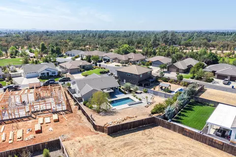 View/Area - 3886 Colby Trl, Redding, CA 96002 photo 2 of 3