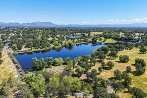 View/Area - 2238 Cilantro Dr, Redding, CA 96003 photo 2 of 5
