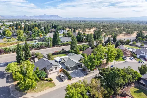 View/Area - 2238 Cilantro Dr, Redding, CA 96003 photo 4 of 5