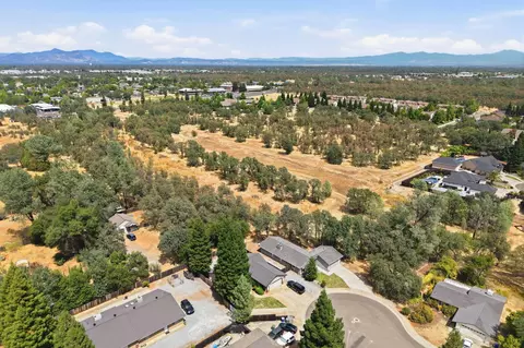 View/Area - 3307 Billings Dr, Redding, CA 96002 photo 5 of 7