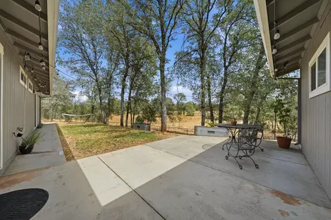 Exterior - 3307 Billings Dr, Redding, CA 96002 photo 3 of 7