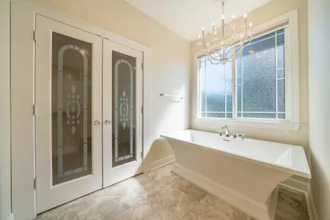 Bath - 3183 Colombard Walk, Redding, CA 96001 photo 1 of 5
