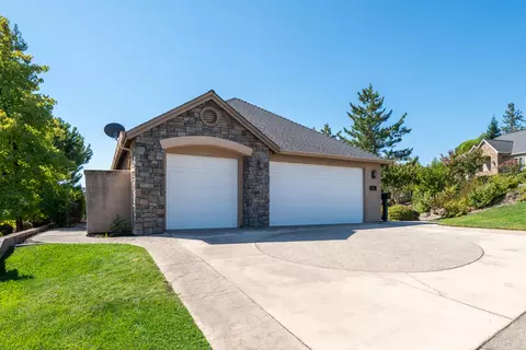 Exterior - 3183 Colombard Walk, Redding, CA 96001 photo 9 of 22