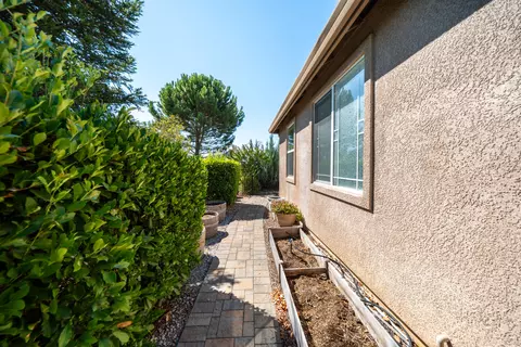 Exterior - 3183 Colombard Walk, Redding, CA 96001 photo 21 of 22