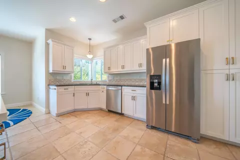 Kitchen - 3183 Colombard Walk, Redding, CA 96001 photo 2 of 6
