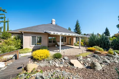 Exterior - 3183 Colombard Walk, Redding, CA 96001 photo 15 of 22