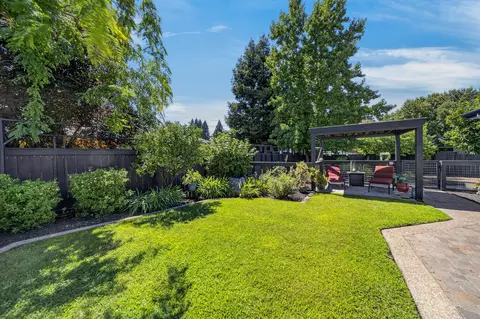 Exterior - 2359 El Vista St, Redding, CA 96002 photo 9 of 16