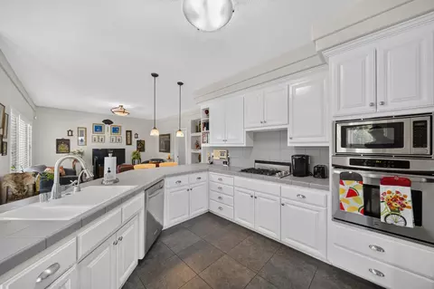 Kitchen - 2359 El Vista St, Redding, CA 96002 photo 1 of 2