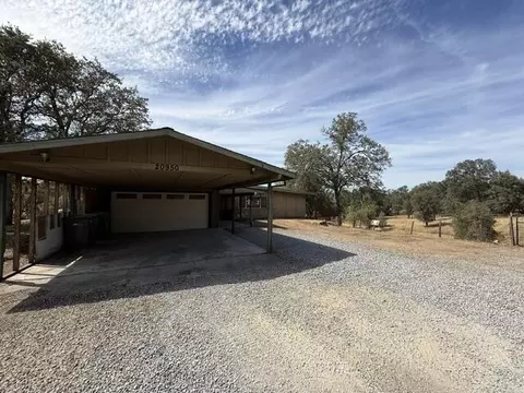 Exterior - 20950 Heston Ln, Redding, CA 96003 photo 3 of 14