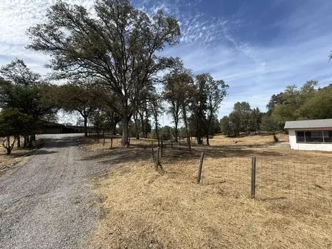 Exterior - 20950 Heston Ln, Redding, CA 96003 photo 14 of 14