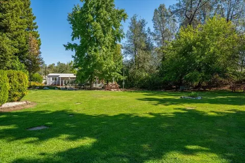 4884 Pecan, Redding, CA 96003 photo 28