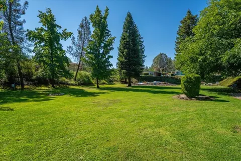 4884 Pecan, Redding, CA 96003 photo 29