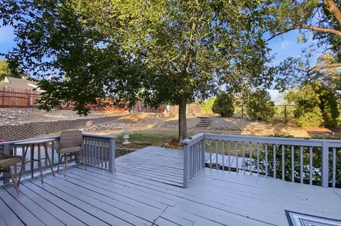 Exterior - 5950 Mountain View Dr, Redding, CA 96003 photo 5 of 12