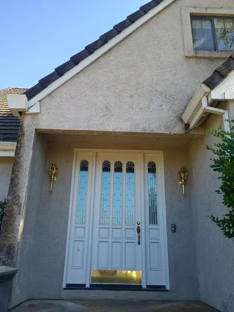 Exterior - 531 Aurora Pl, Redding, CA 96001 photo 1 of 15