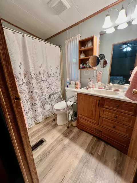180 S Main St, Red Bluff, CA 96080 photo 15