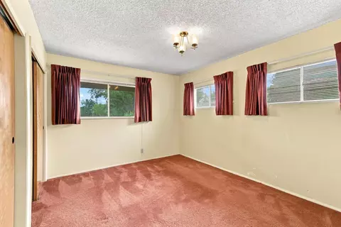 Bedroom - 3090 Valentine Ln, Redding, CA 96001 photo 5 of 5