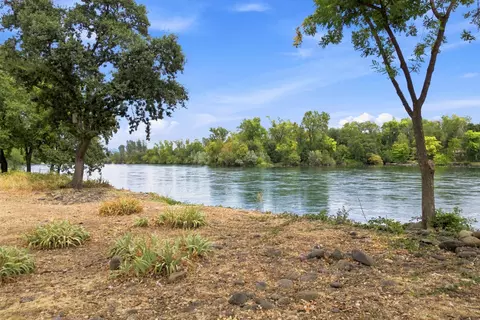 View/Area - 3090 Valentine Ln, Redding, CA 96001 photo 2 of 8