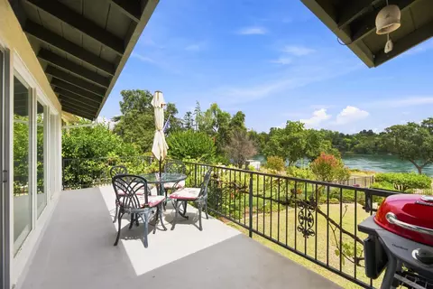 Exterior - 3090 Valentine Ln, Redding, CA 96001 photo 2 of 13