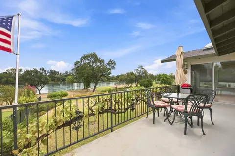 Exterior - 3090 Valentine Ln, Redding, CA 96001 photo 3 of 13