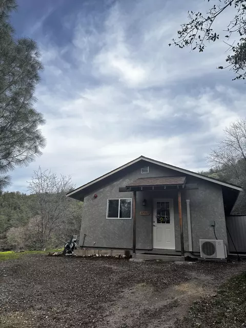 22169 Ravine Ct, Redding, CA 96003