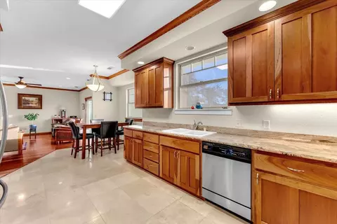 Kitchen - 14815 Molluc Dr, Red Bluff, CA 96080 photo 2 of 2