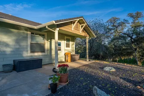 Exterior - 14815 Molluc Dr, Red Bluff, CA 96080 photo 7 of 13