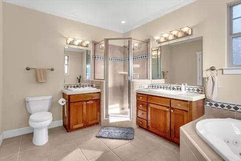 Bath - 14815 Molluc Dr, Red Bluff, CA 96080 photo 1 of 4
