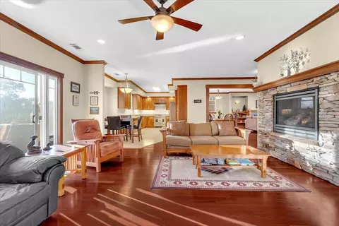 Living - 14815 Molluc Dr, Red Bluff, CA 96080 photo 4 of 4