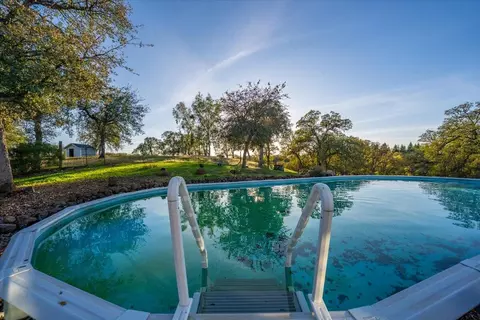 Exterior - 14815 Molluc Dr, Red Bluff, CA 96080 photo 6 of 13
