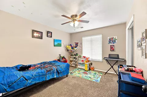 Bedroom - 2579 Velia St, Redding, CA 96002 photo 3 of 4